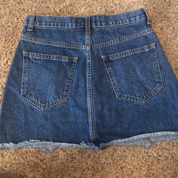 Button up denim skirt - Picture 2 of 2